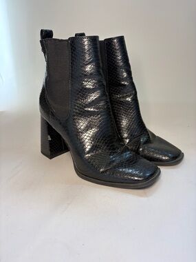 Circus NY by Sam Edelman Polly Snakeskin Square Toe Block Heel Booties Size 8.5